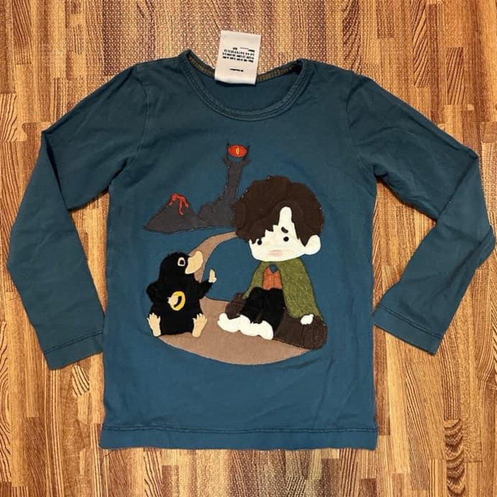 Gingeredtea & little bee long sleeve appliqué Lord of the Rings